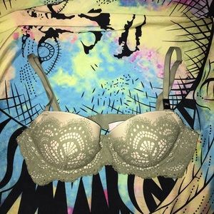 NWT Victoria’s Secret bra 34C